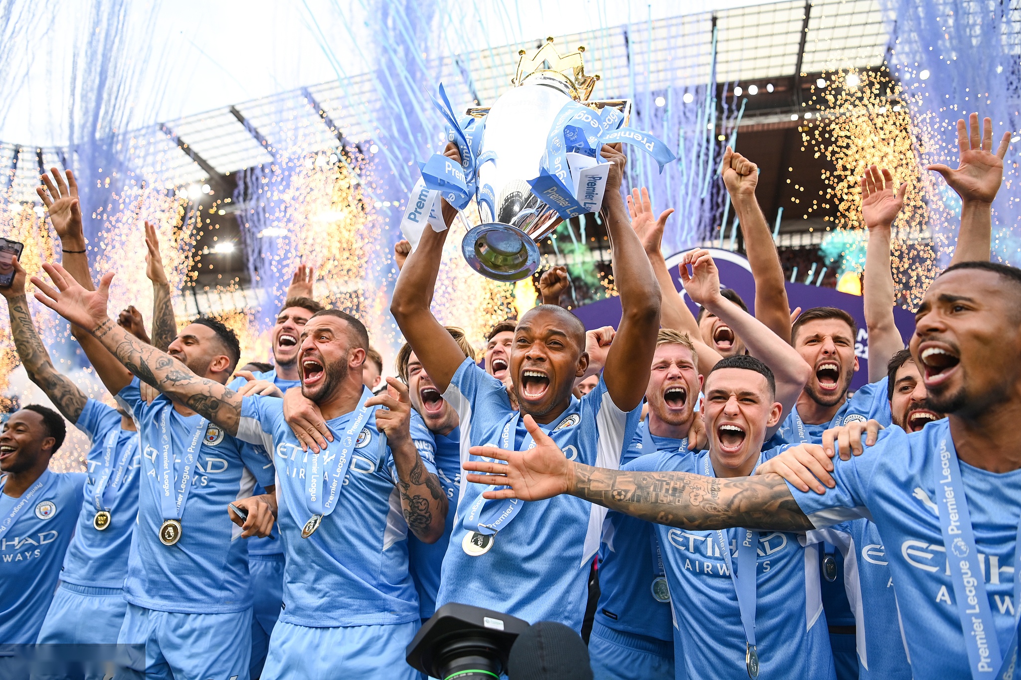 从中场核心 从中场核心